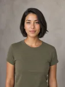 用于 AI 长发生成的虚构成年女性短发人像示例